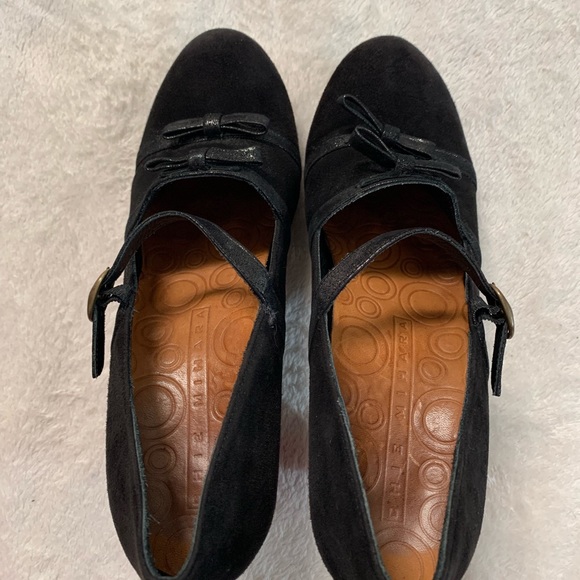 Chie Mihara Black Suede Strap Close Top Pump Heels Size 40 - Picture 14 of 17